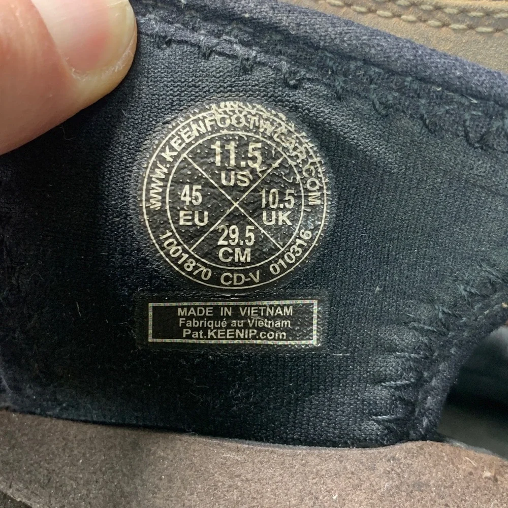 Keen Newport leather sandal size 11.5